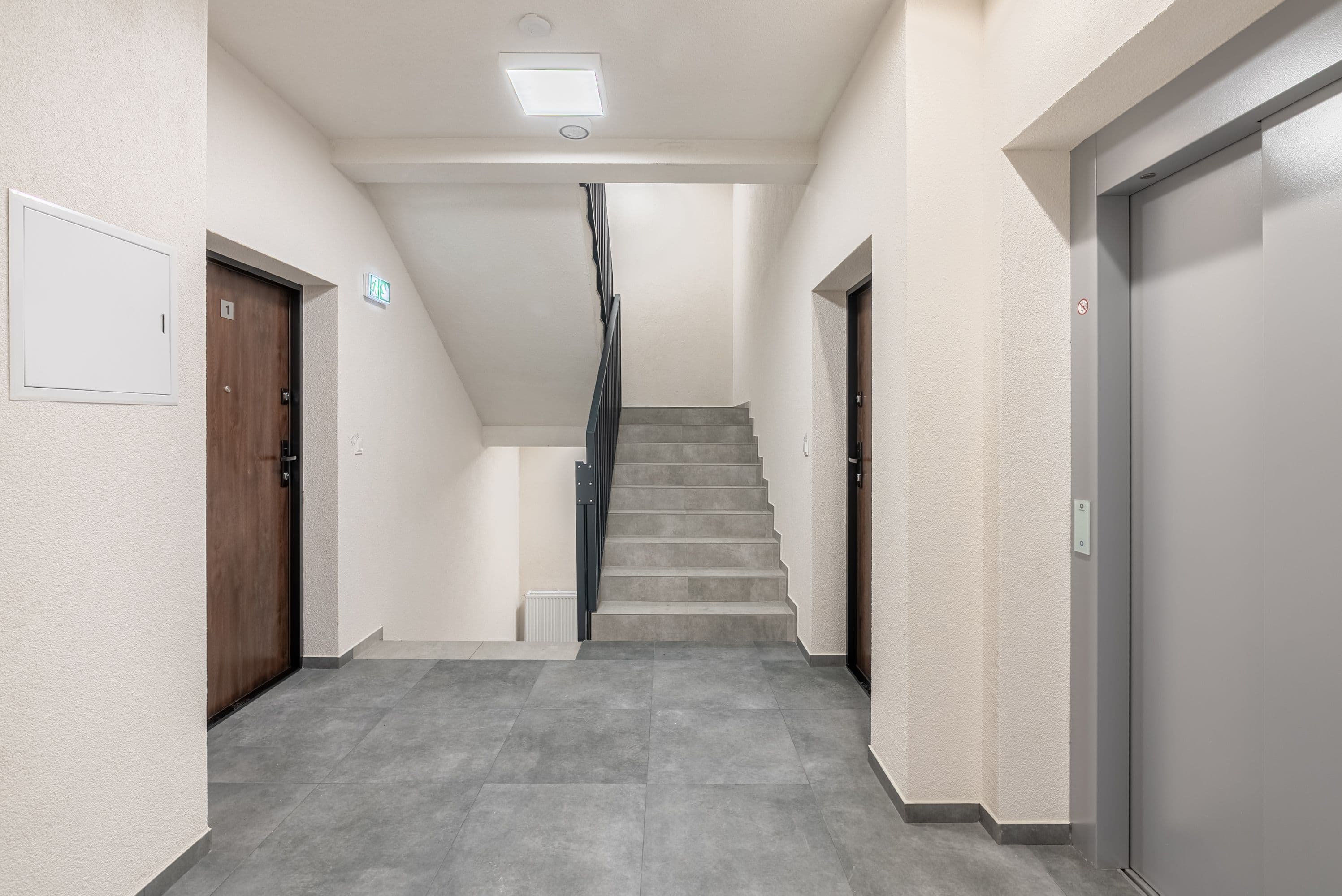 Osiedle Pod77, ul. Piotra Skargi 77, Pabianice — otoczenie